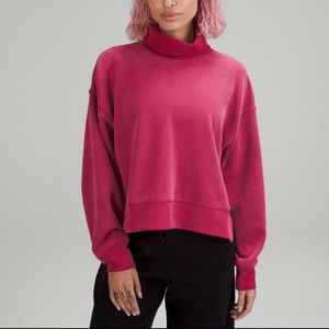 Brand new with tags Lululemon Softstreme Turtleneck Pullover Sz 10/Pomegranate